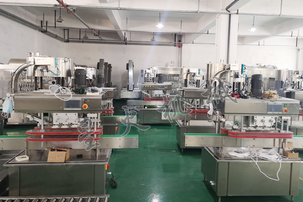 直列式全自动旋盖机厂房实拍图